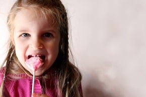 Peep-Pops-valentine-dipped-marshmallows-white-chocolate-sprinkles (18)