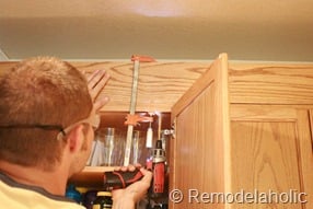 Upgrade Oak Kitchen Cabinets With Crown Moldings-14