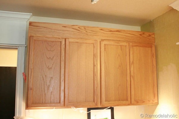 Upgrade Oak Kitchen Cabinets With Crown Moldings-17