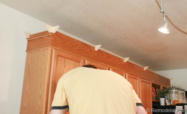 Upgrade Oak Kitchen Cabinets With Crown Moldings-19