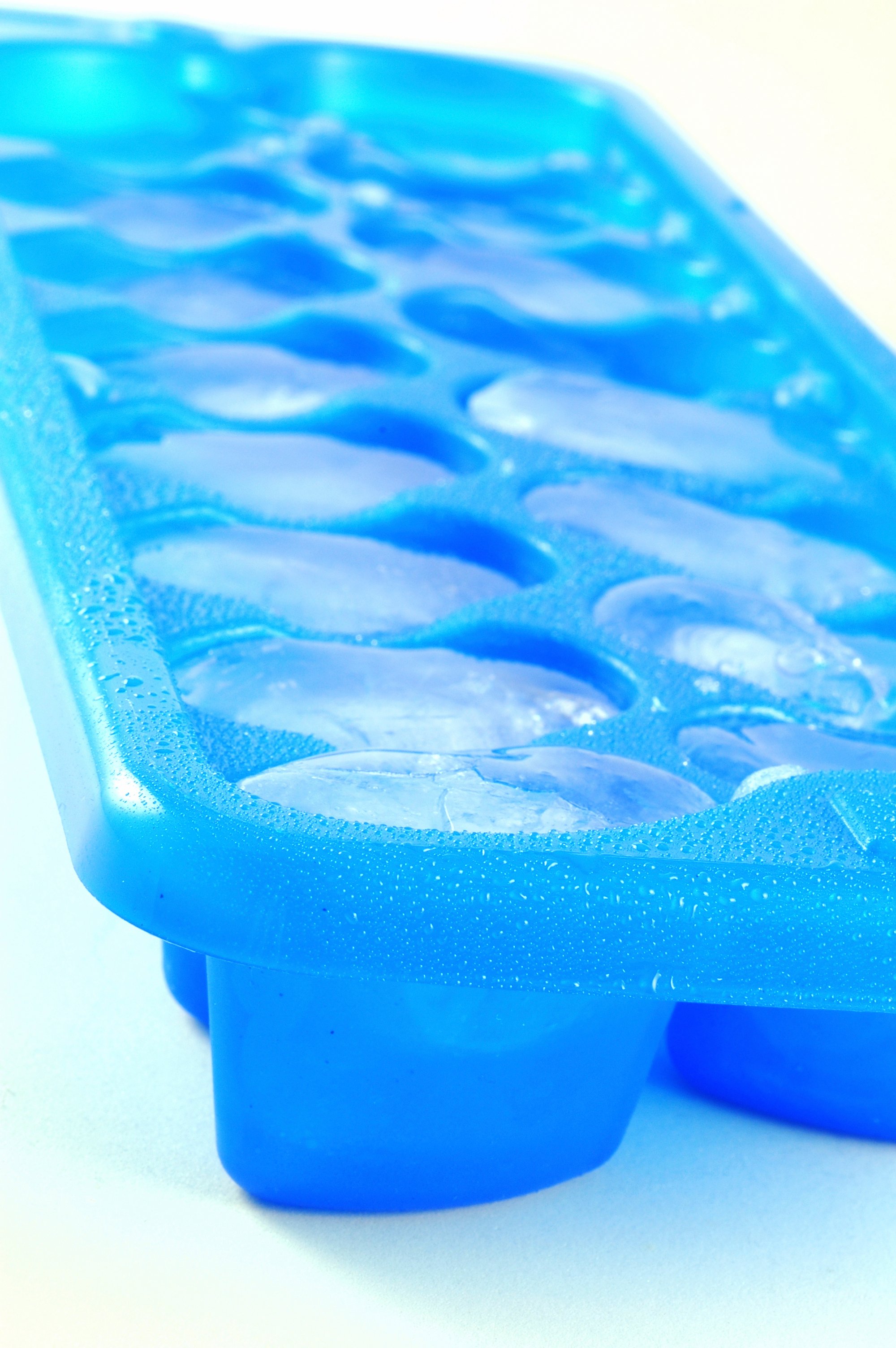 8 Ways to Use an Ice Cube Tray (Even When You Don’t Need Ice)