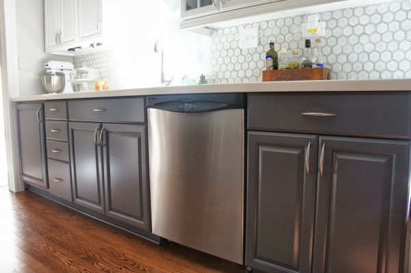 lower cabinets painted gray, LoveLee Homemaker featured on Remodelaholic