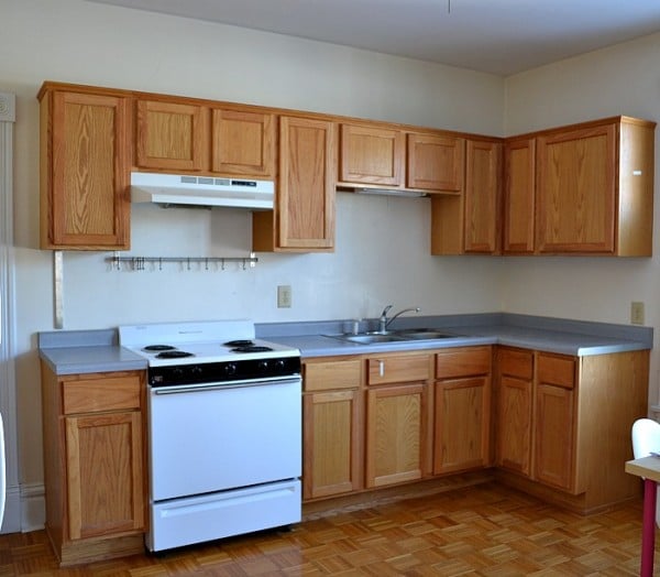 Rental kitchen before ideas and trips. from remodelaholic.com