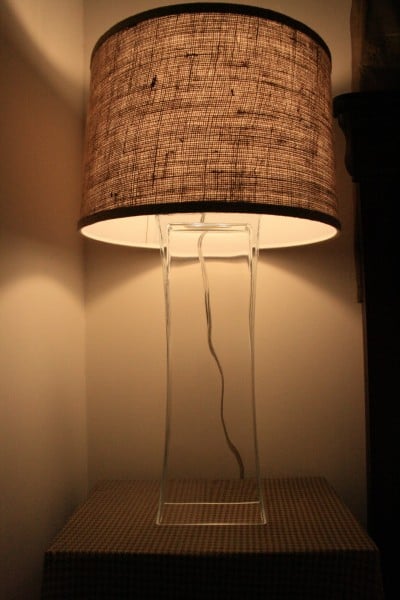 use a vase to make a lamp, featured on Remodelaholic