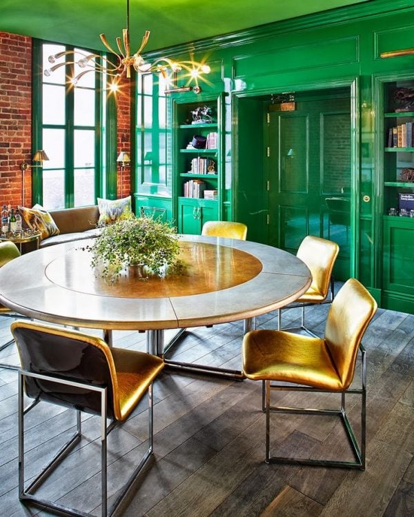 Green Lacquered Built-In Shelving