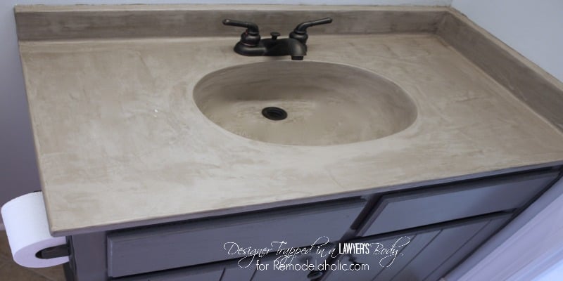 DIY Concrete Vanity {with integral sink}!