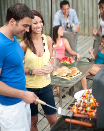 6 Tips to Keep BBQ Fare from becoming a Dieter’s Nightmare