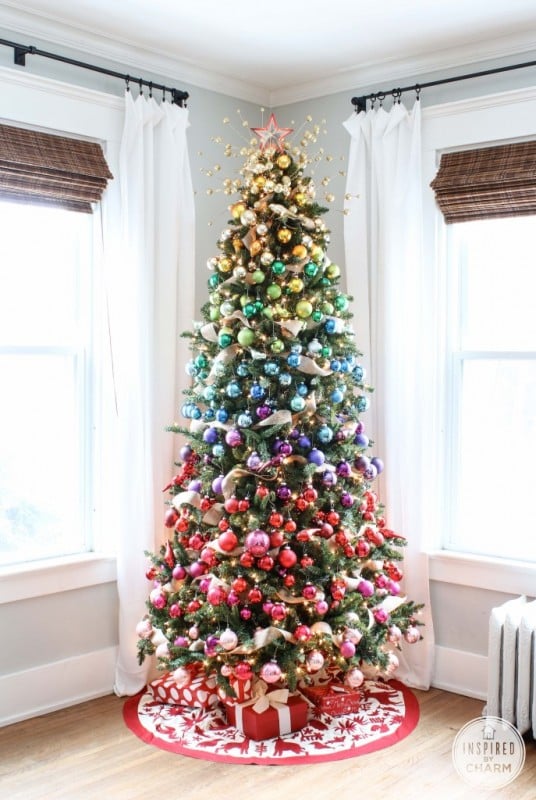 rainbow christmas tree - Inspired by Charm via @Remodelaholic
